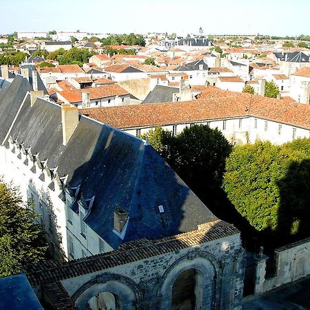 Готель Abbaye Royale Сен-Жан-д'Анжелі Екстер'єр фото