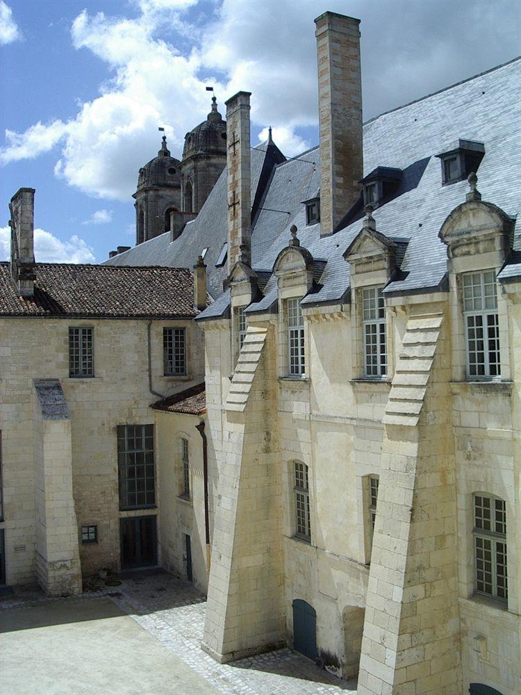 Готель Abbaye Royale Сен-Жан-д'Анжелі Екстер'єр фото